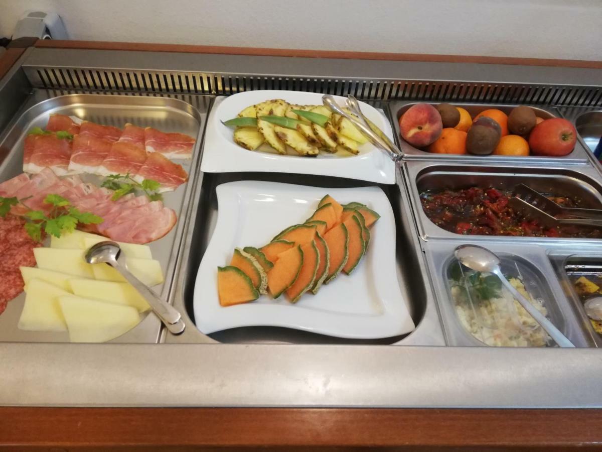 卡门酒店 卡尼卡 外观 照片